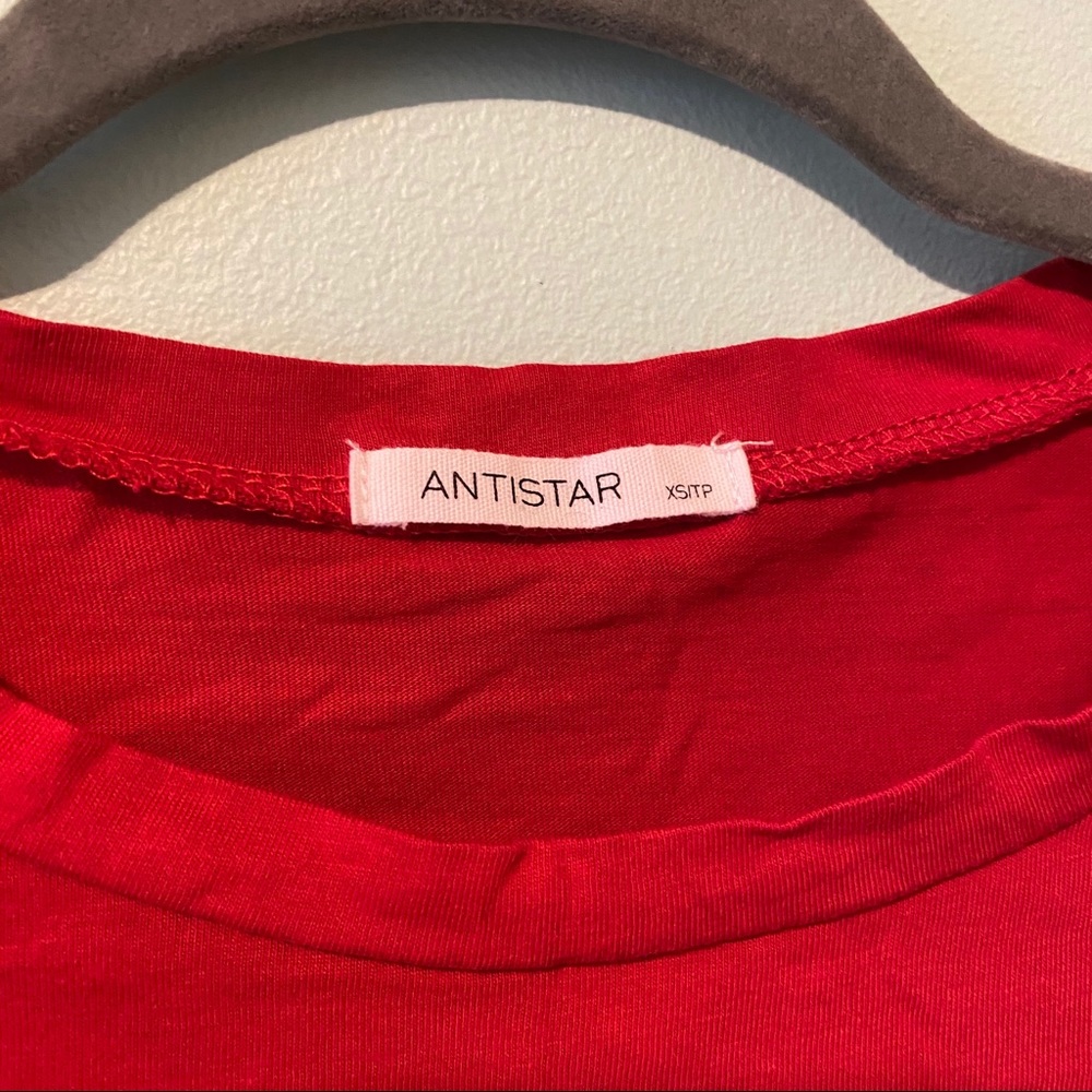 🌸4 for $10🌸 Red Crop Top - Picture 3 of 5
